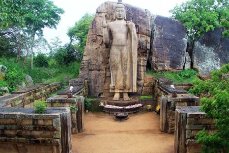 Aukana Buddha Statue Anuradhapura