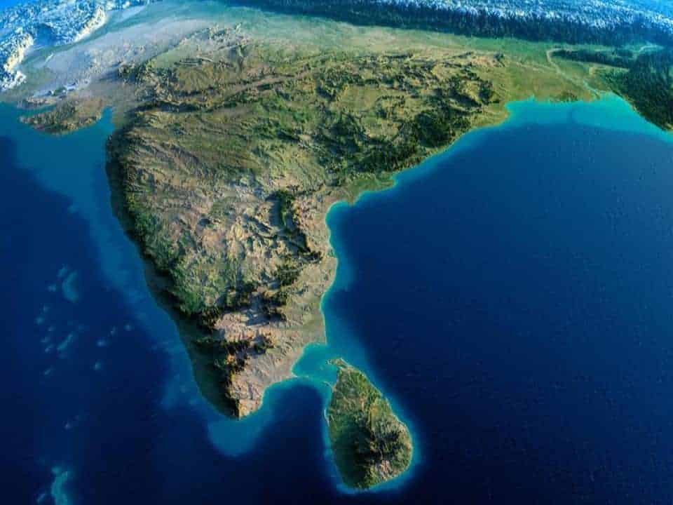 popular destinations in Sri Lanka fact file Geographic location
